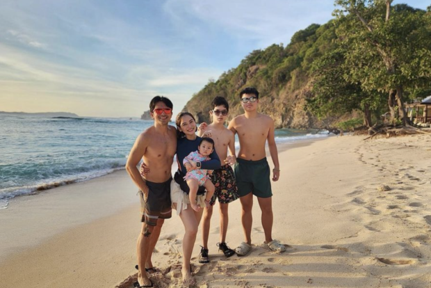 Jennylyn Mercado and Dennis Trillo with their kids Jazz, Calix and baby Dylan