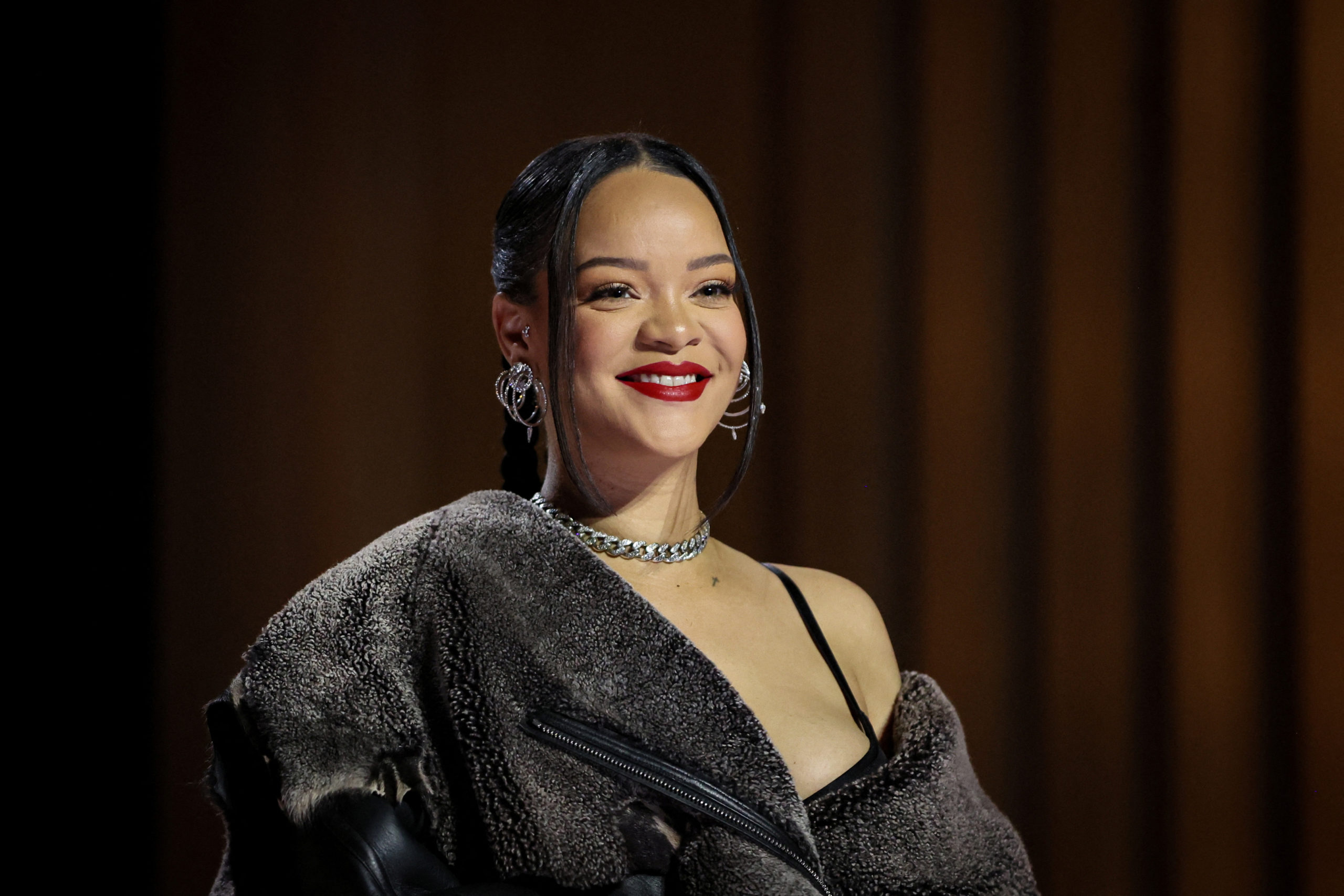 Rihanna: Super Bowl half-time show to mark singer's live return