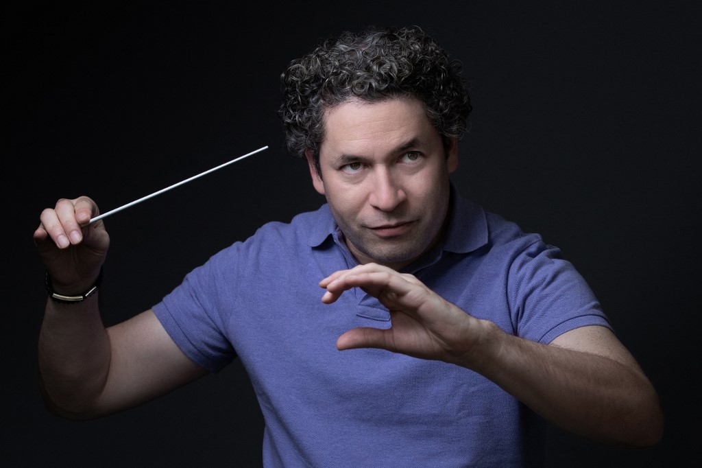 Star Maestro Gustavo Dudamel to Leave LA to Head New York Phil