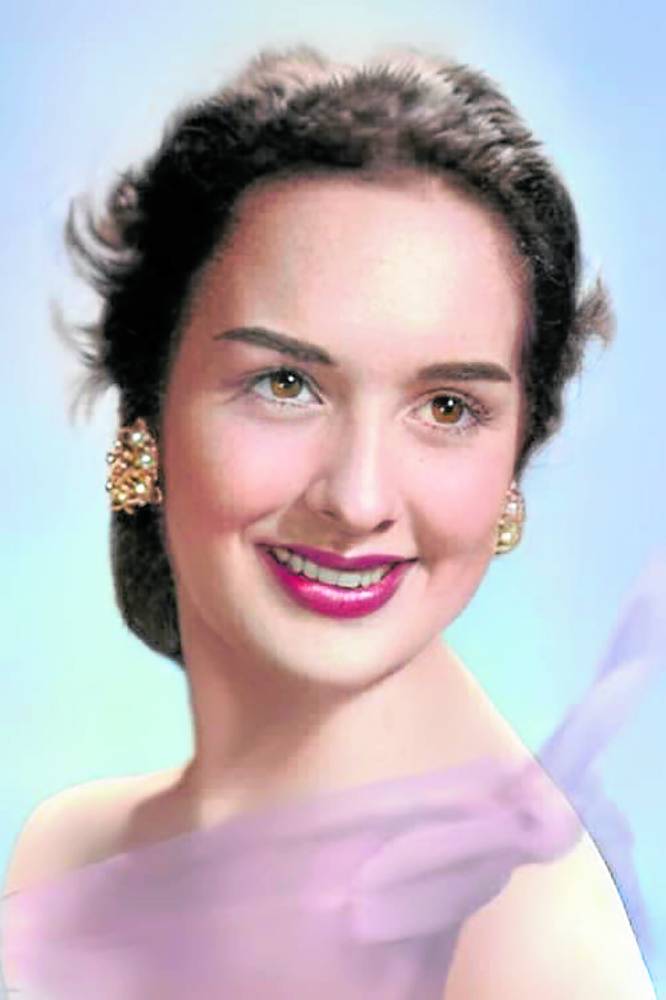 Gloria Romero played Kurdapya in the 1954 movie version.