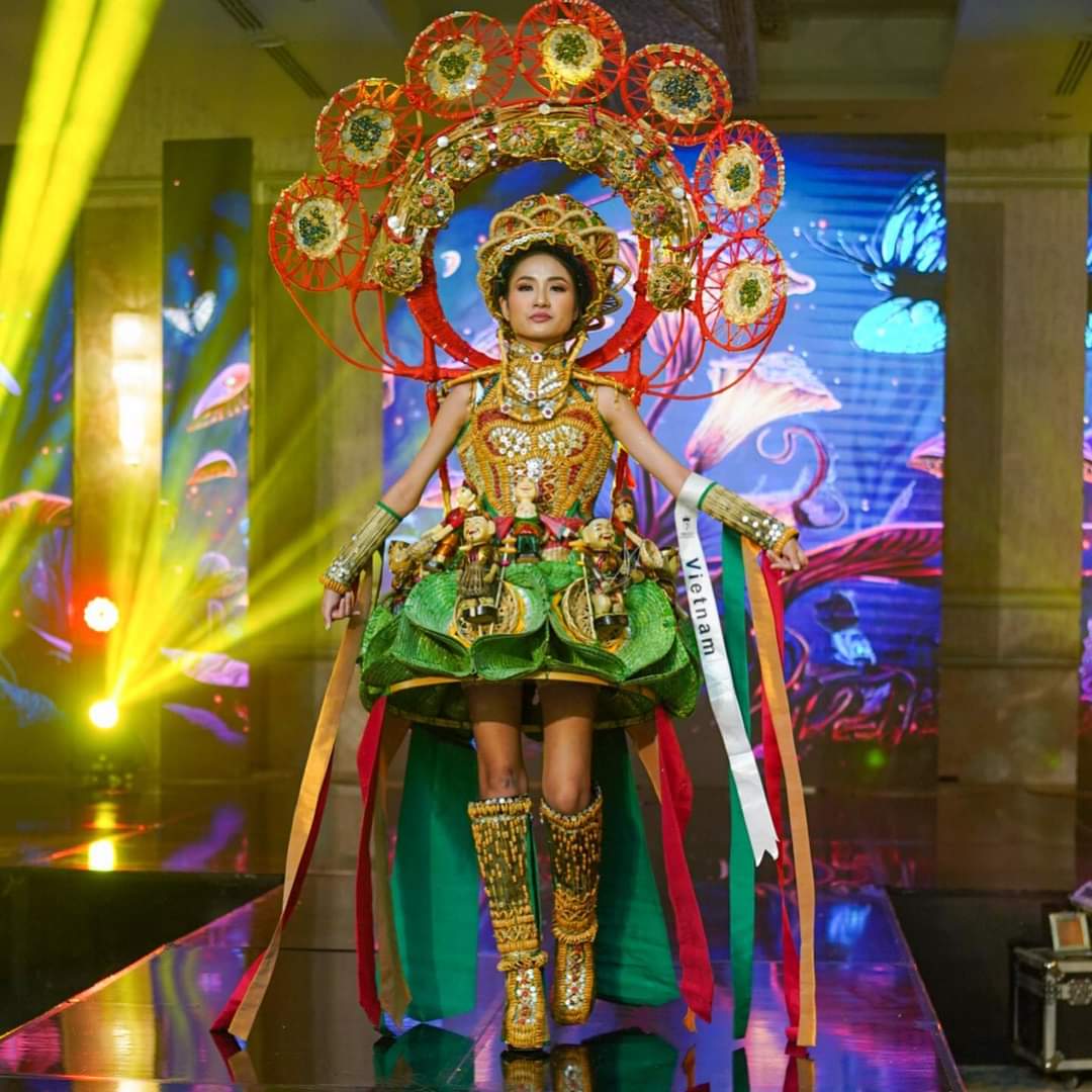 Filipino queen Kathleen Paton relinquishes Miss Eco International title