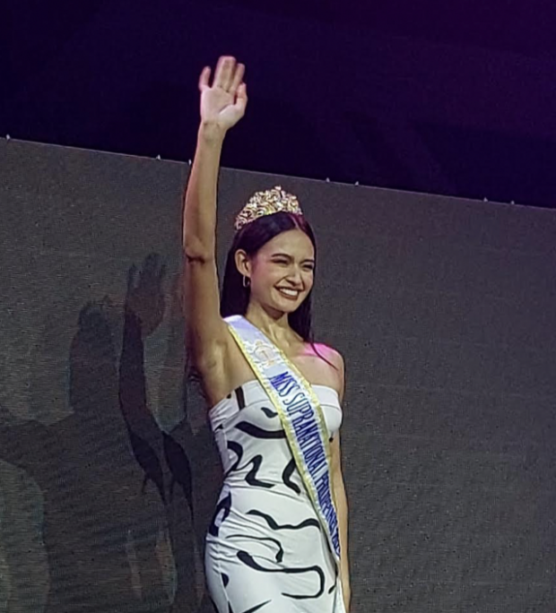 Miss Supranational Philippines Pauline Amelinckx waves to the crowd after her coronation./ARMIN P. ADINA