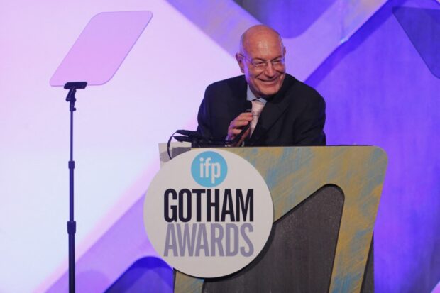 NEW YORK, NY - NOVEMBER 28: Arnon Milchan speaks onstage at IFP's 26th Annual Gotham Independent Film Awards at Cipriani, Wall Street on November 28, 2016 in New York City.   Jemal Countess/Getty Images for IFP/AFP (Photo by Jemal Countess / GETTY IMAGES NORTH AMERICA / Getty Images via AFP)