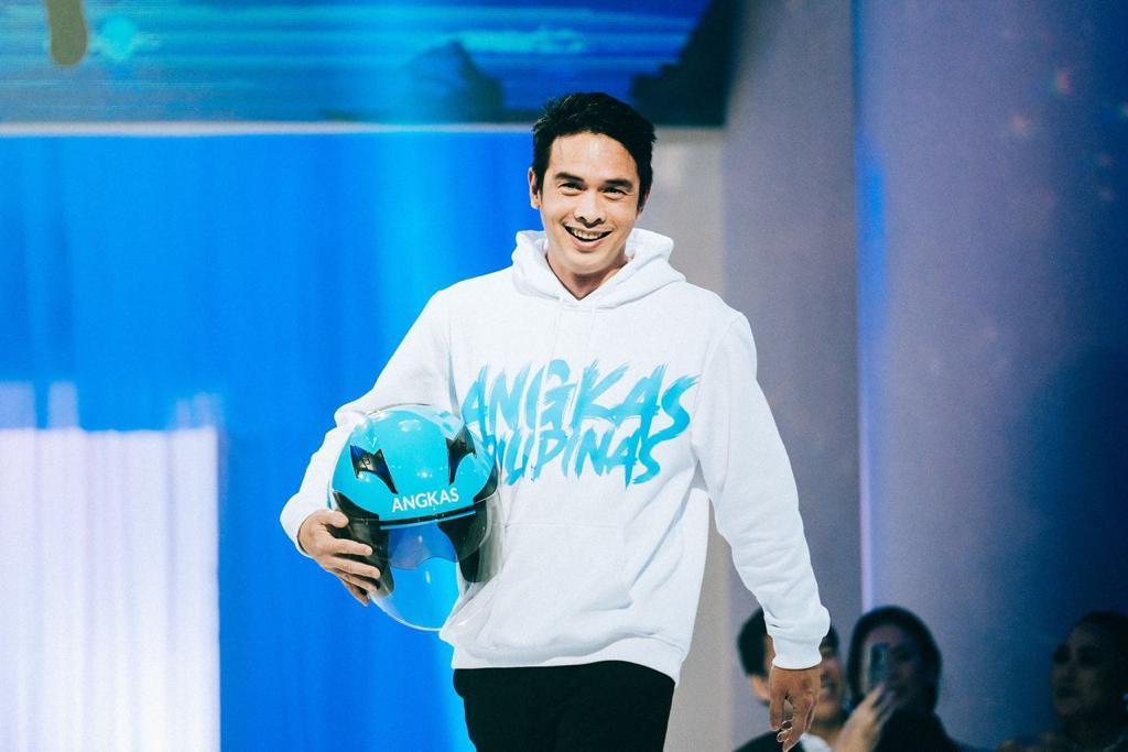 Angkas, the pioneering motorcycle taxi service, made a bold statement in the fashion world with the unveiling of its exclusive merchandise clothing line at the recently concluded Rampa Manila Fashion Show. 