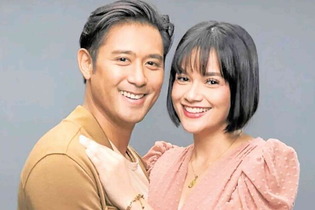 Rocco Nacino (left) and Yasmien Kurdi