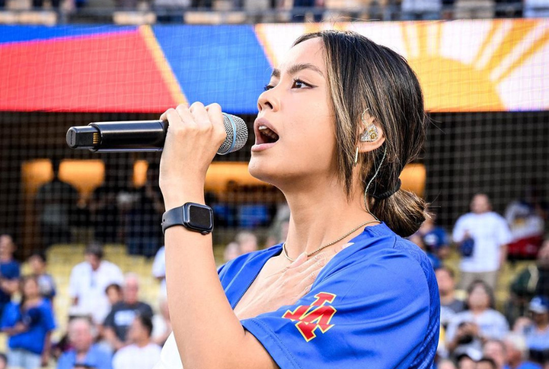Ylona Garcia leads 'Lupang Hinirang' for LA Dodgers' Filipino Heritage Night  - video Dailymotion
