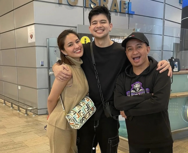 Julie Ann San Jose, Rayver Cruz and Boobay touch down in Israel. Image from GMA Sparkle / Instagram