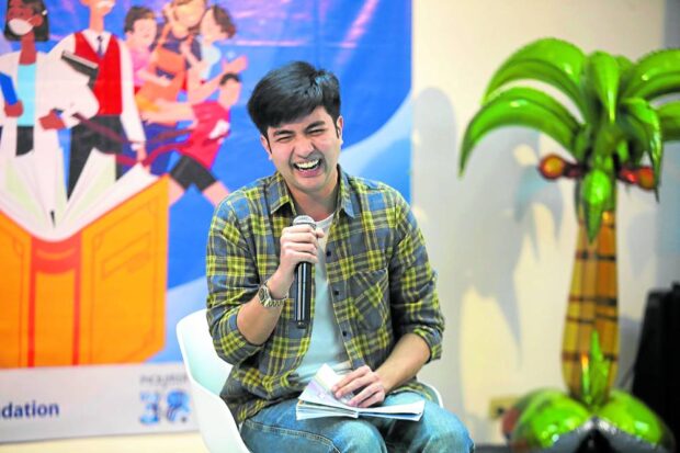 LA Santos was one of thecelebrity storytellers of the recent
2023 Inquirer Read-Along
Festival. —EUGENE ARANETA