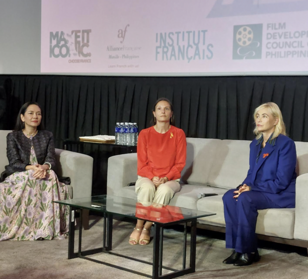 French actress Emmanuelle Béart (right) discusses her film ‘Un Silence Si Bruyant’ with French Ambassador Marie Fontanel (center) and Sen. Risa Hontiveros./ARMIN P. ADINA