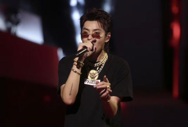 Kris Wu performs at the iHeartRadio MuchMusic Video Awards (MMVA) in Toronto, Ontario, Canada August 26, 2018. Image: REUTERS/Fred Thornhill
