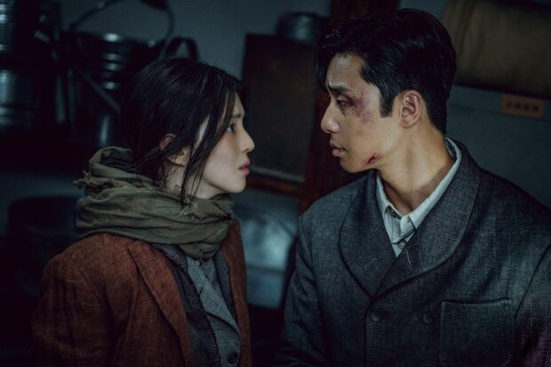 Han So-hee and Park Seo-jun as the leads of K-drama "Gyeongseong Creature." Image: Courtesy of Netflix