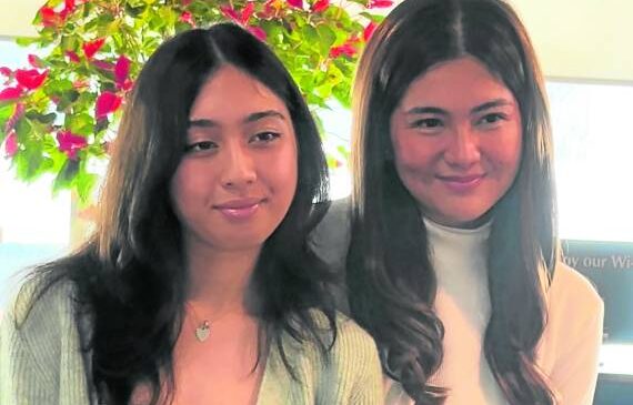 Dimples Romana (right) with daughter Callie Ahmee —MARINEL CRUZ 