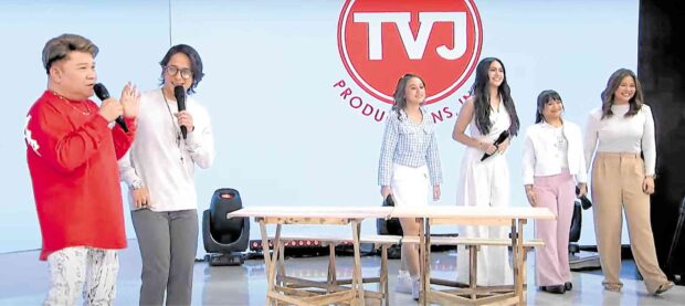 Allan K (left) and Ryan Agoncillo, who moderated the press conference on Tuesday, are seen wIth cohosts Caren Eistrup, AtashaMuhlach, Ryza Mae Dizon and Miles Ocampo. —TVJ/ YOUTUBE
