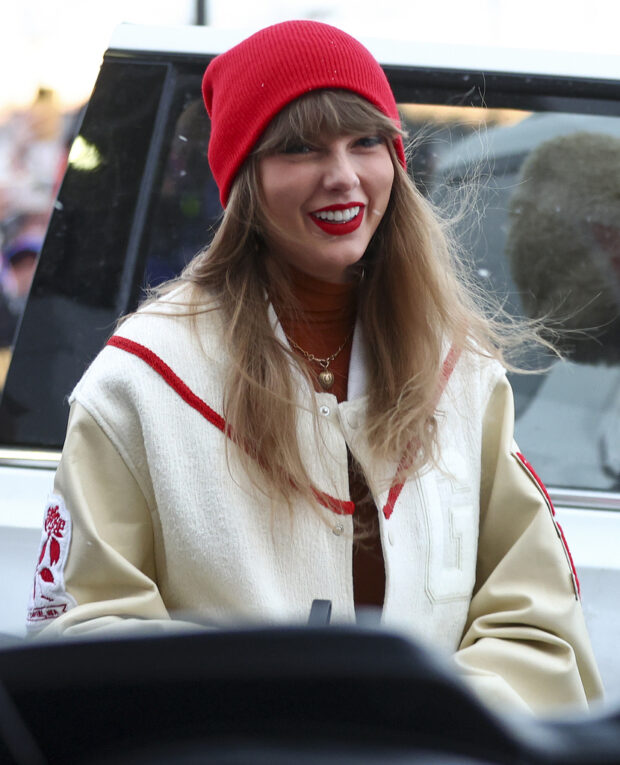Taylor Swift goes to Buffalo for Chiefs game against Bills