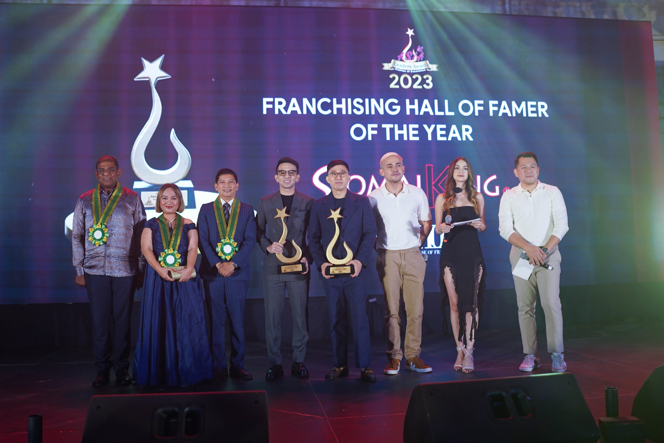 Siomai King, a prominent figure in the franchising business, has been honored as the "Franchising Hall of Famer of the Year" at the Asia Leaders Awards (ALA). This recognition marks a significant milestone for Siomai King, showcasing its remarkable journey. Previously named "Franchising Company of the Year" for three consecutive years in 2020, 2021, and 2022. And in 2023 the company has finally achieved the esteemed Hall of Fame status.