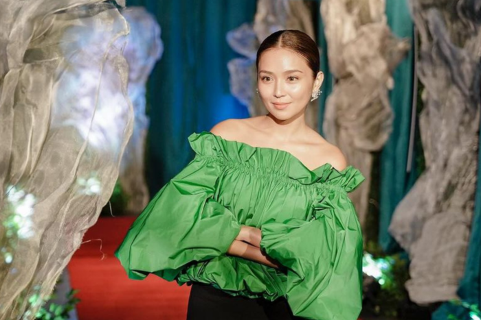 Kathryn Bernardo as she entering her solo era: 'Know when to walk away' Kathryn Bernardo during her contract signing with ABS-CBN and Star Magic.  Larawan: Nice Print Photography