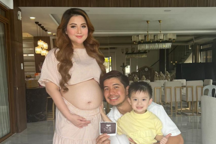 (From left) Dianne Medina and Rodjun Cruz with their son Joaquin. Image: Instagram/@dianne_medina 