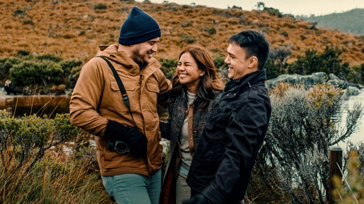 (From left) Paolo Contis, Kaye Abad, and Patrick Garcia. Image: Courtesy of Netflix Philippines