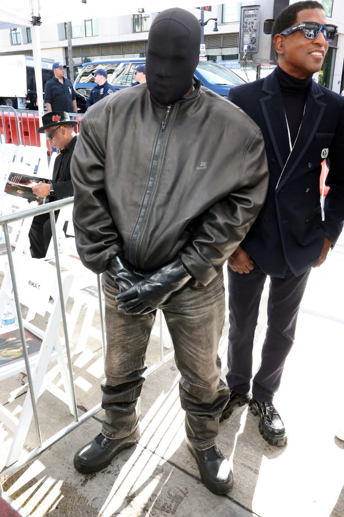 Kanye West (left)