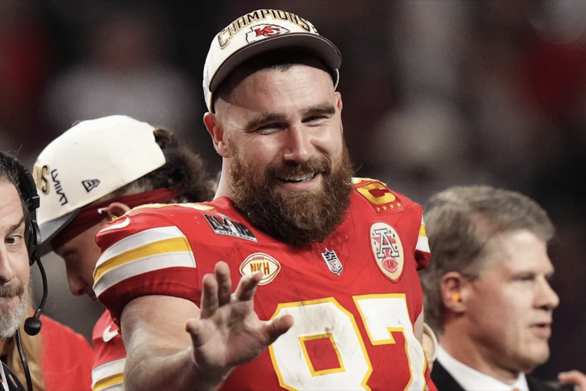 Travis Kelce named host of ‘Are You Smarter than a Celebrity?’ game show. Image: AP/Frank Franklin II