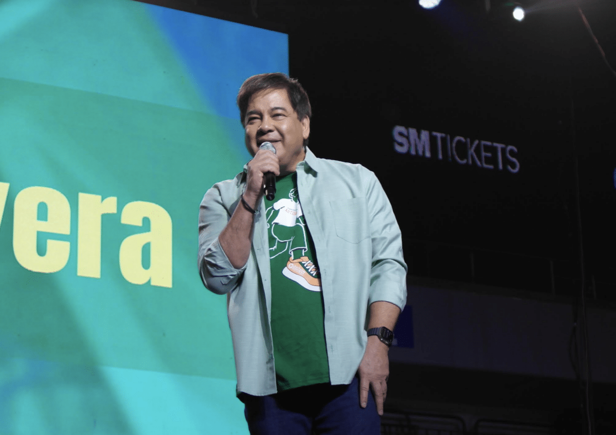 Kumanta si Martin Nievera sa pre-walk show para sa ASP's 'Angels Walk for Autism'/ARMIN P. ADINA