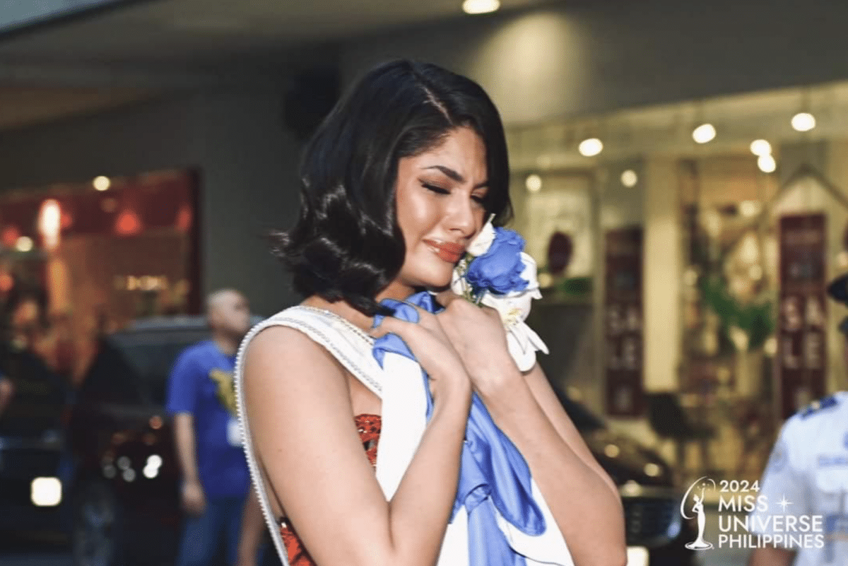Miss Universe Sheynnis Palacios sobs at ‘homecoming’ parade in Manila