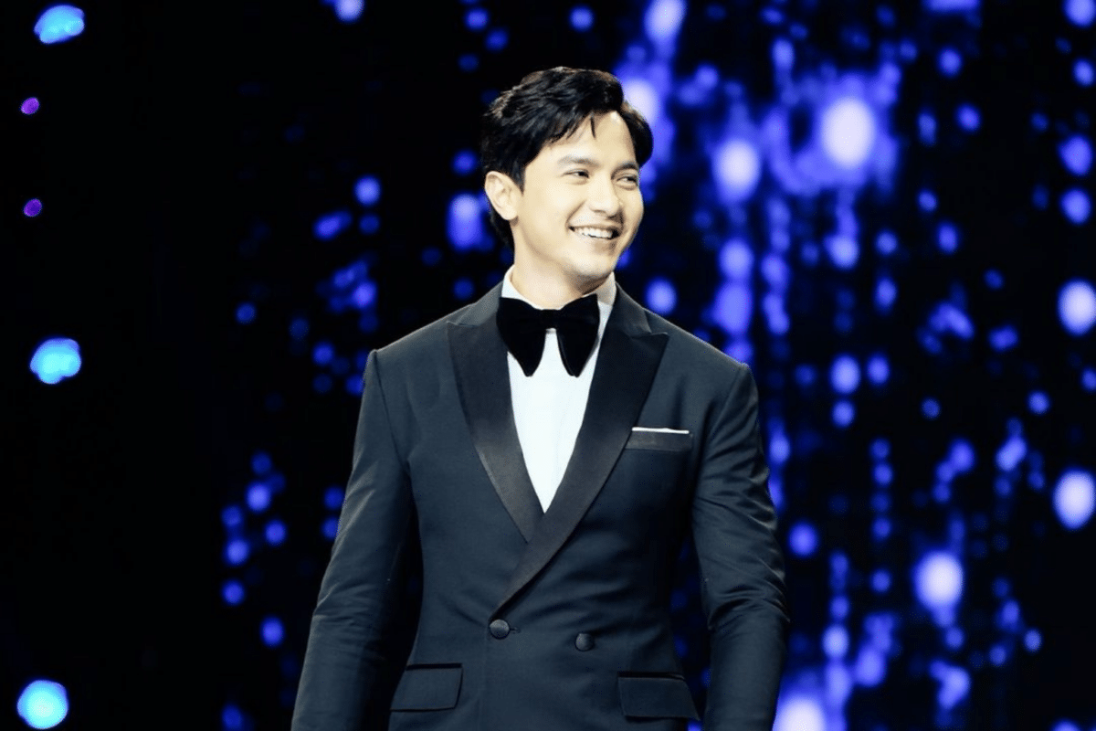 Alden Richards amuses netizens with forceful Miss Universe Philippines hosting