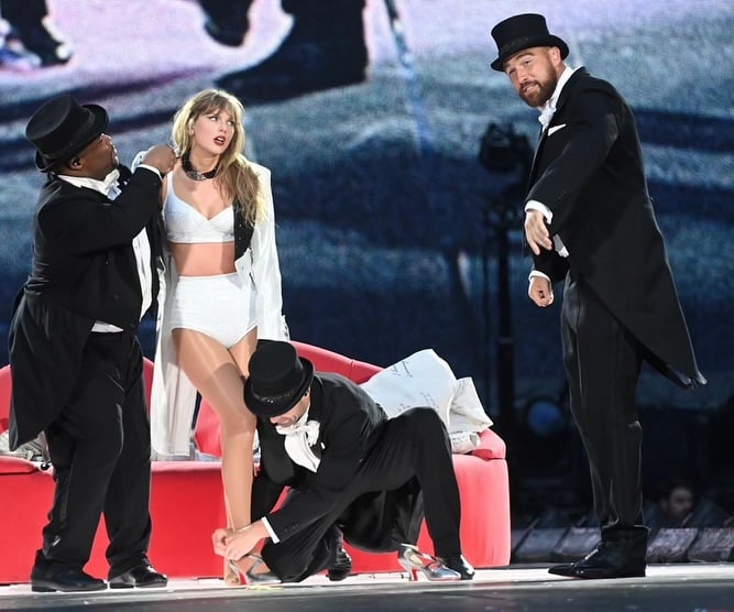 Travis Kelce joins Taylor Swift's 'Eras Tour' stage in London