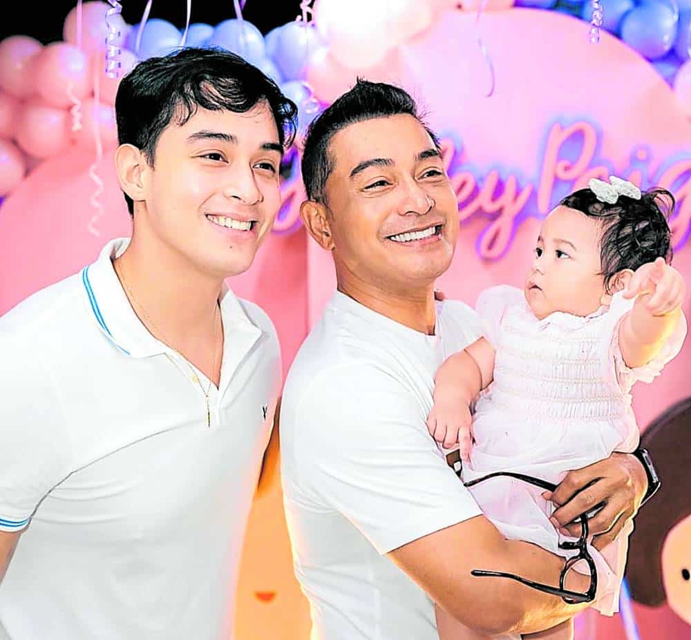 Diego Loyzaga (left) and dad Cesar Montano with baby Hailey