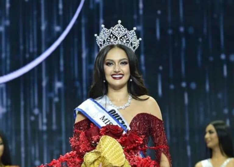 Ahtisa Manalo Chose To Receive Miss Cosmo Philippines Title