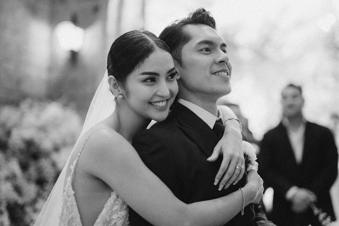 Charlie Dizon, Carlo Aquino bare yearlong engagement prior to wedding