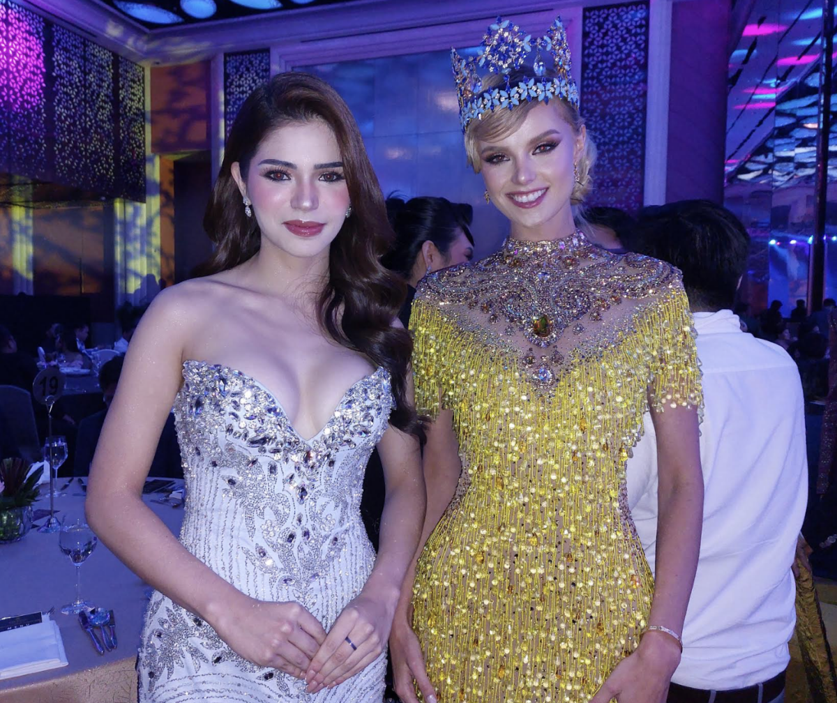 Reigning Miss World Philippines Gwendolyne Fourniol (left) and reigning Miss World Krystyna Pyszkova / ARMIN P. ADINA