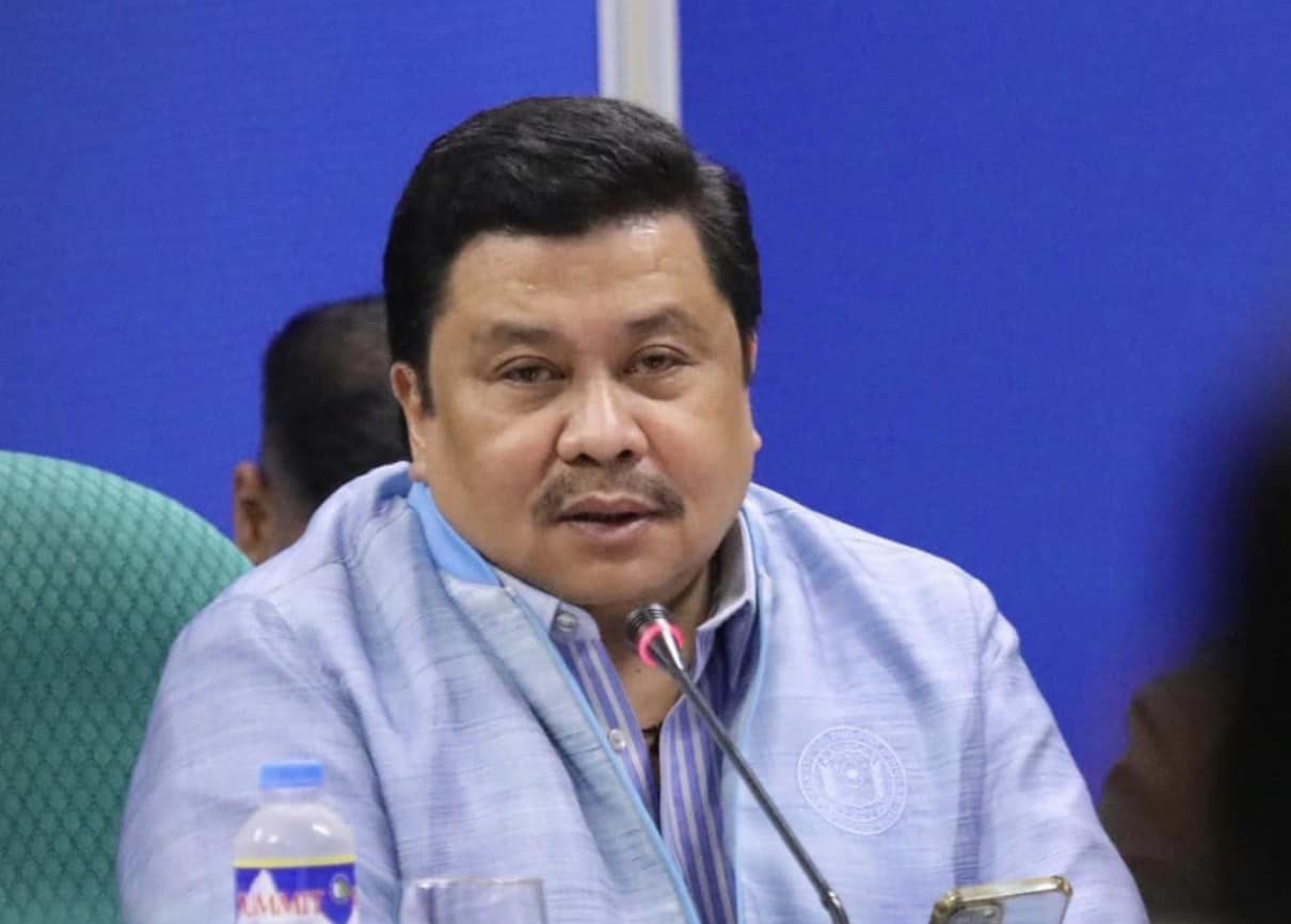 Jinggoy Estrada criticized for being ‘harsh’ toward Sandro Muhlach, Gerald Santos