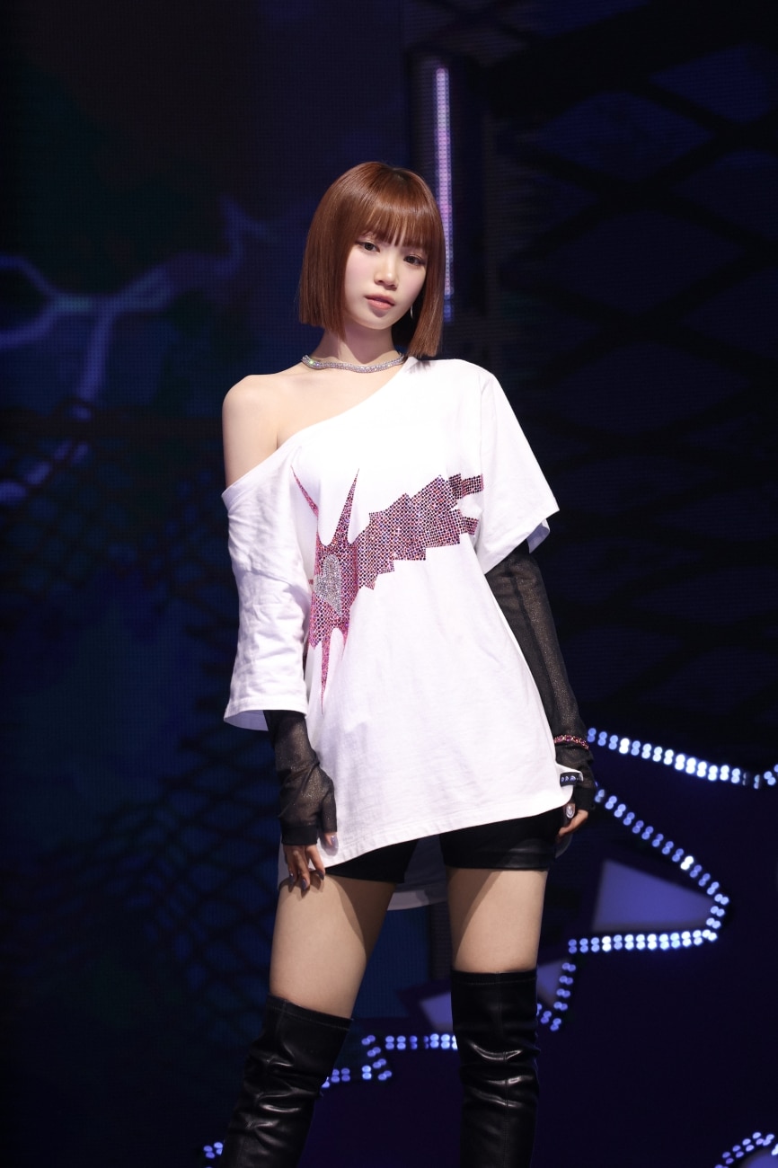 Kim Chaewon during LE SSERAFIM's "Crazy" media showcase. Image: Source Music