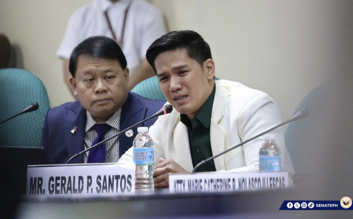 Gerald Santos with his lawyer Ferdie Topacio at the hearing of the Senate committee on public information and mass media. (📸Andrea Mae Esteban, Senate Social Media Unit / Screengrab)