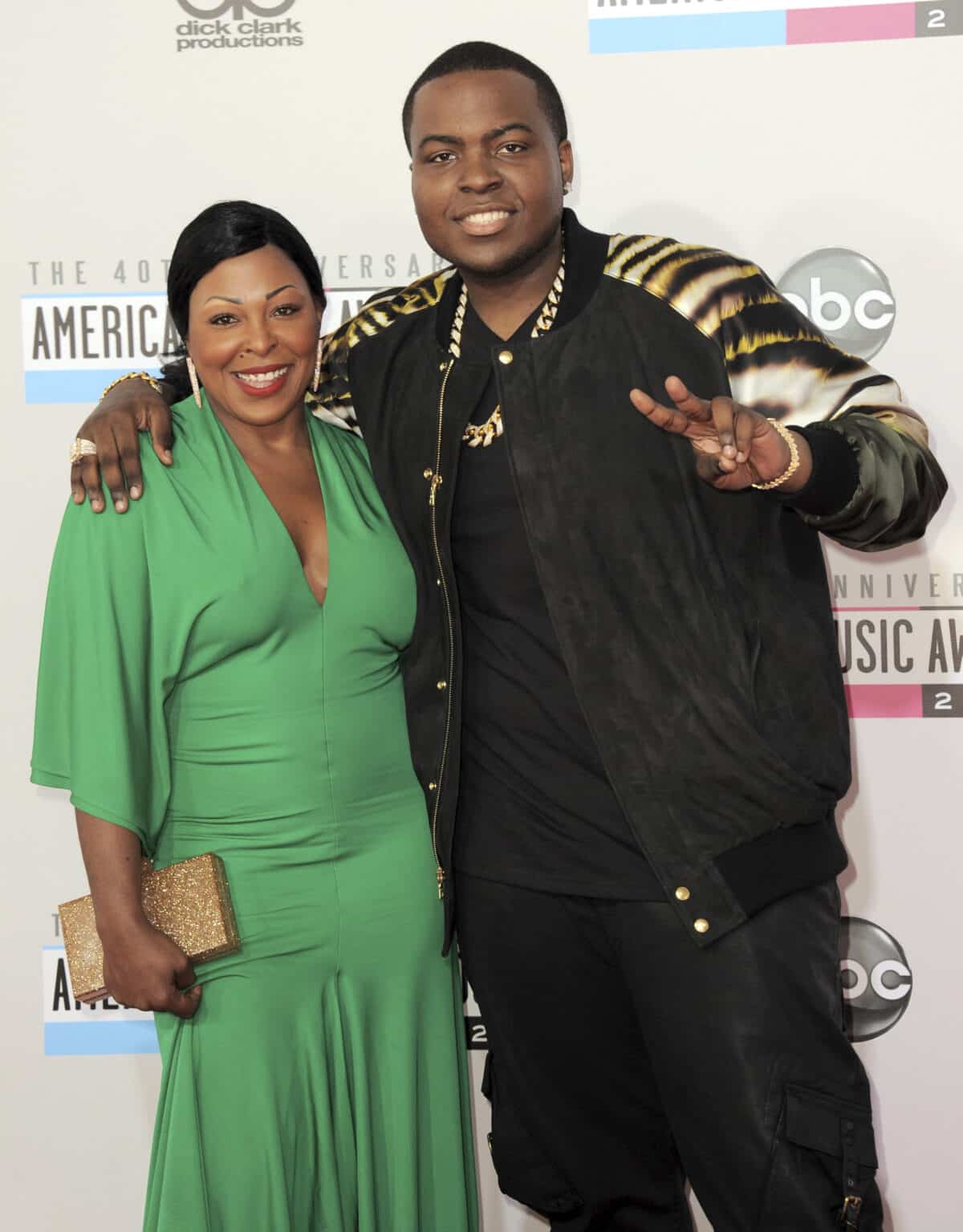 Rapper Sean Kingston and his mother 