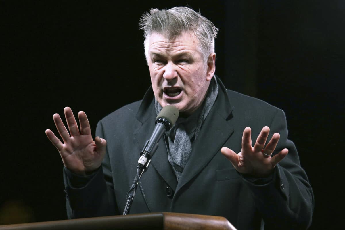 Alec Baldwin participates in the "We Stand United: New York Rally to Protect Shared Values" on Thursday, Jan.19, 2017, in New York. Image: Greg Allen/Invision/AP