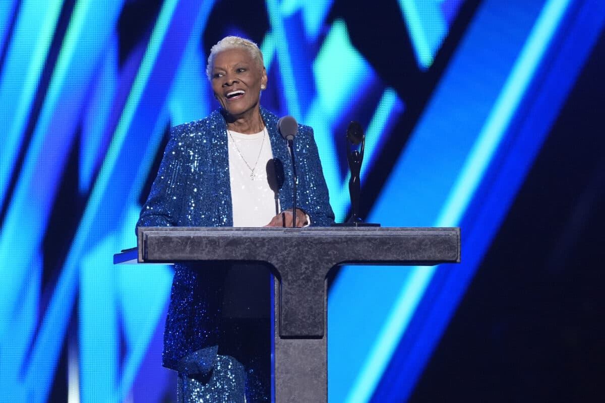 Dionne Warwick speaks during the 39th Annual Rock & Roll Hall of Fame Induction Ceremony on Saturday, Oct. 19, 2024, at Rocket Mortgage FieldHouse in Cleveland. Image: AP/Chris Pizzello