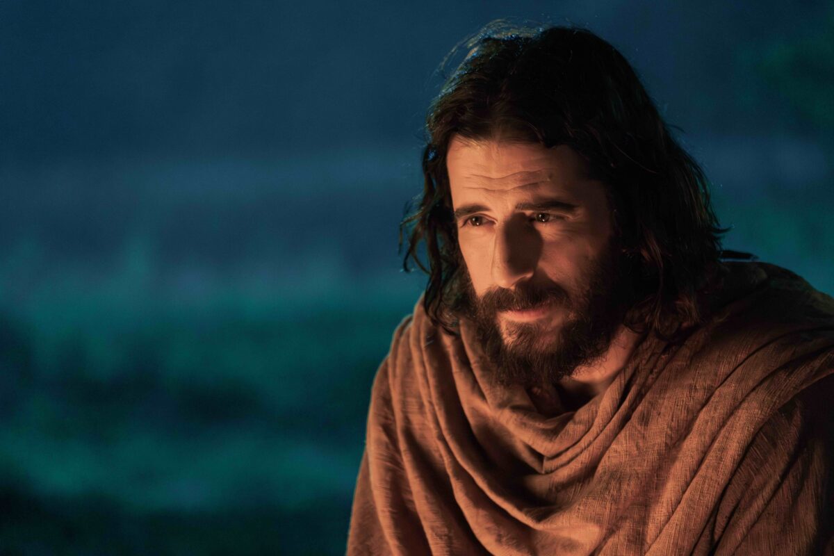 Jonathan Roumie as Jesus in The Chosen_S4