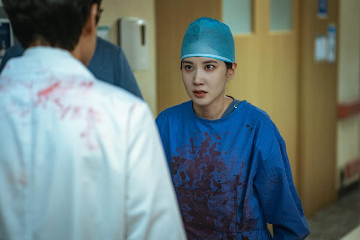 Park Eun-bin in a scene from "Hyper Knife." Image: Courtesy of Disney+ Korea