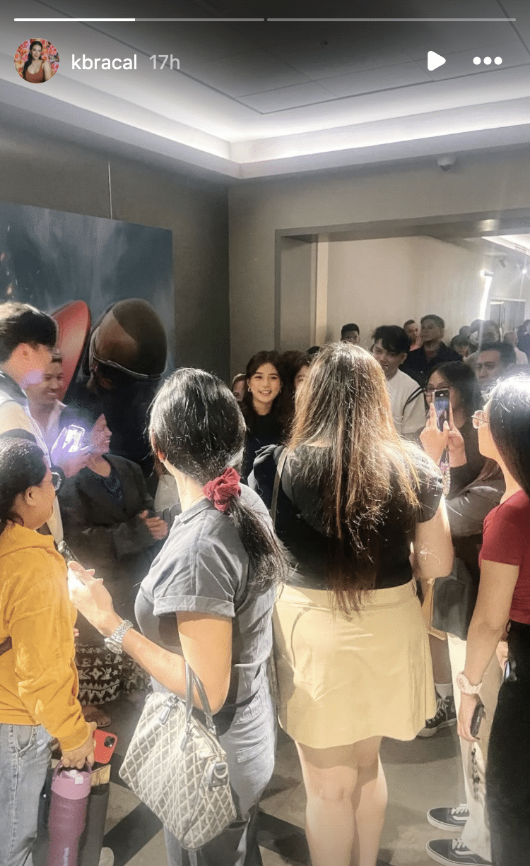 Maris Racal interacts with supporters of her MMFF movie