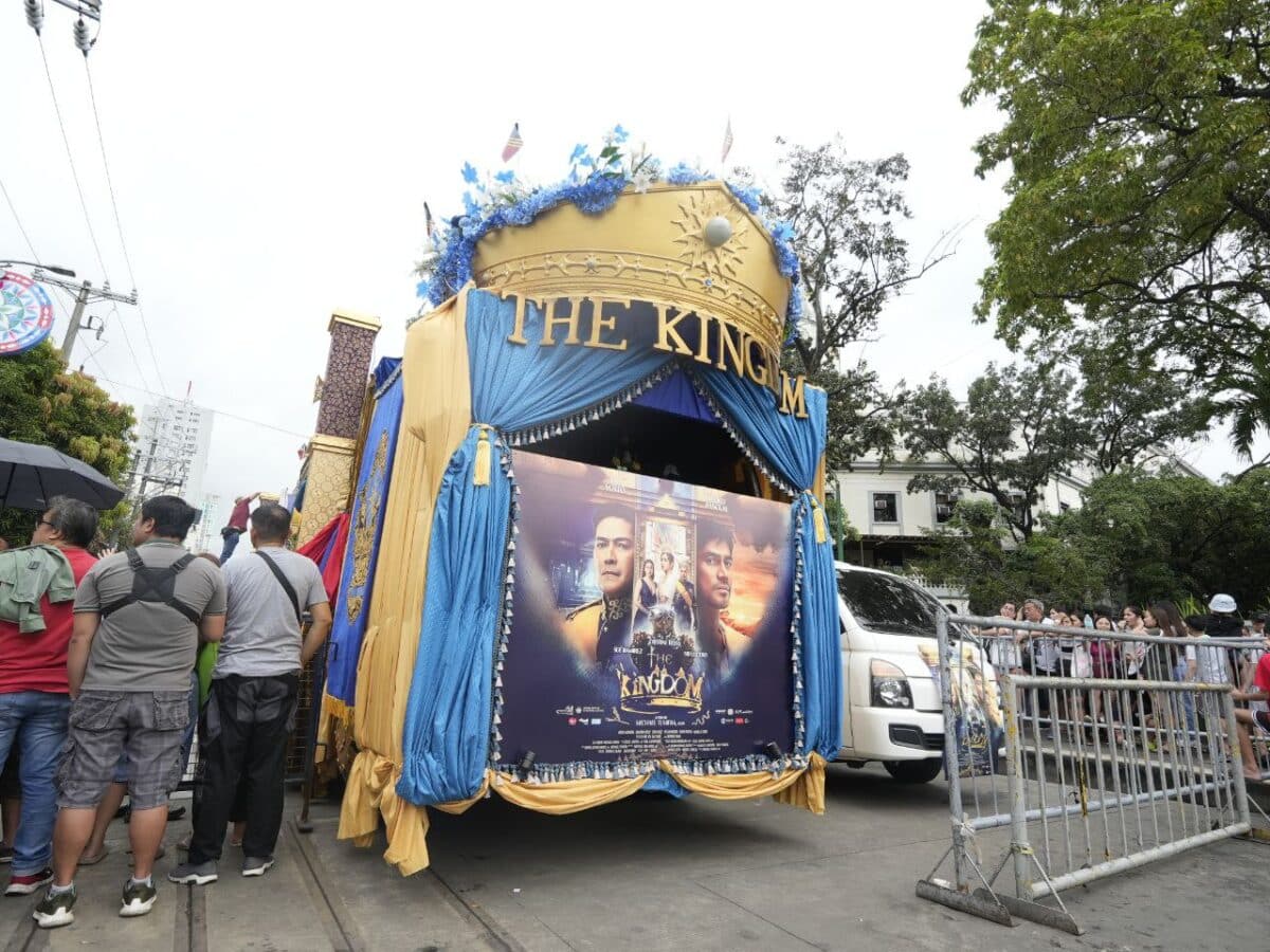 The float of "The Kingdom" starring Vic Sotto, Piolo Pascual, Sue Ramirez, Cristine Reyes, and Sid Lucero. Image: Facebook/MQuest Ventures