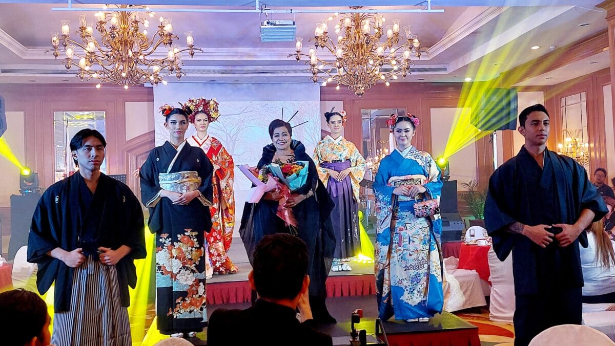 Myla Villagonzalo-Tsutaichi (center) presents her kimono collection