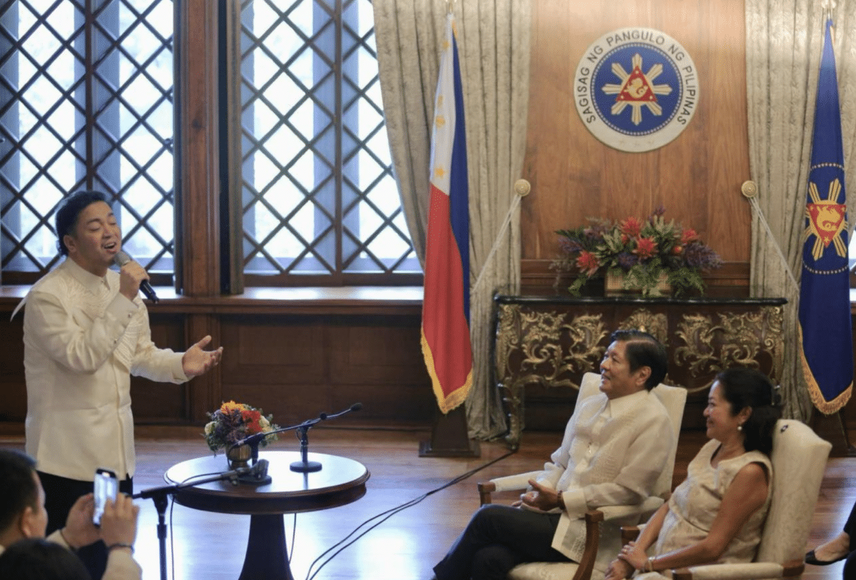 Sofronio Vasquez sings Bongbong Marcos' favorites during courtesy call