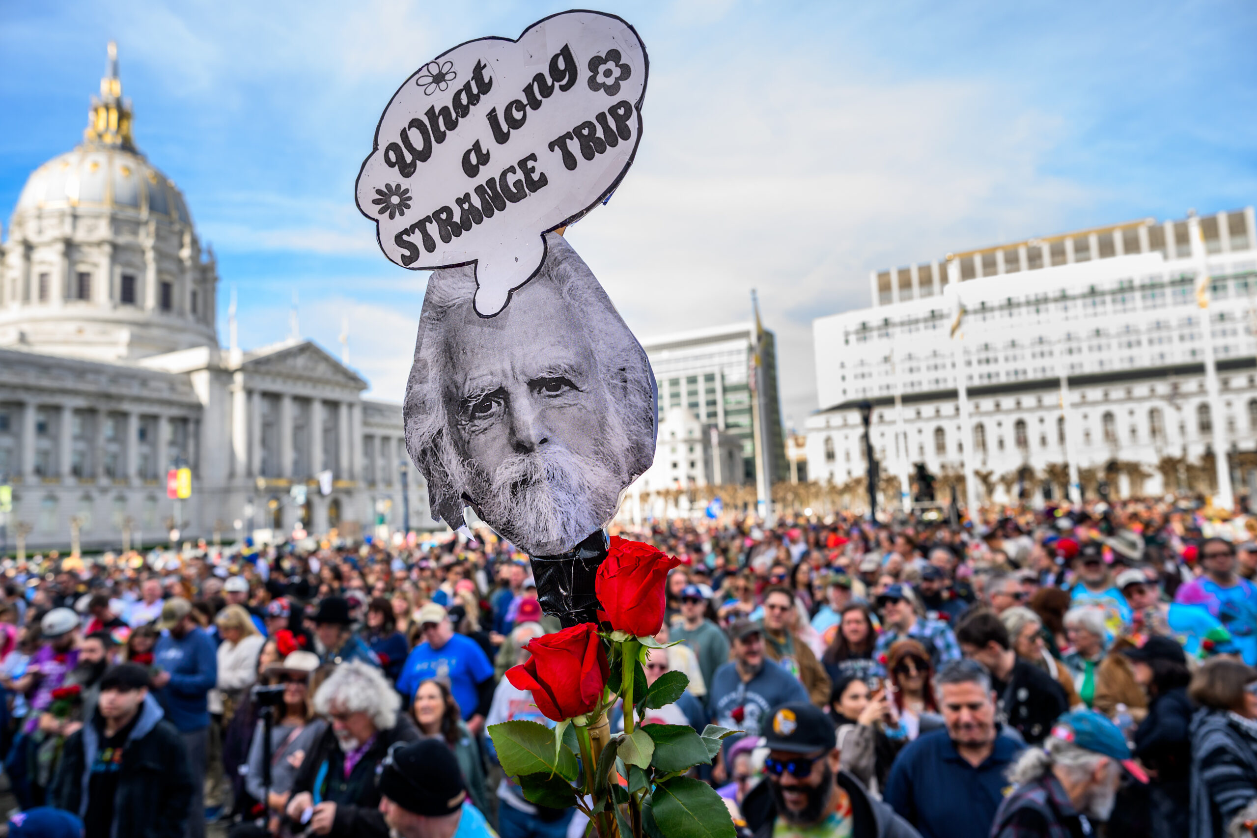 Thousands of fans celebrate life of Grateful Dead’s Bob Weir in San Francisco