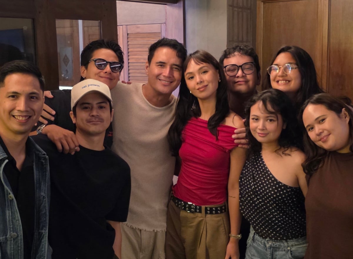 Daniel Padilla bonds with Kaila Estrada's family, joins her dad John's 'tribe'