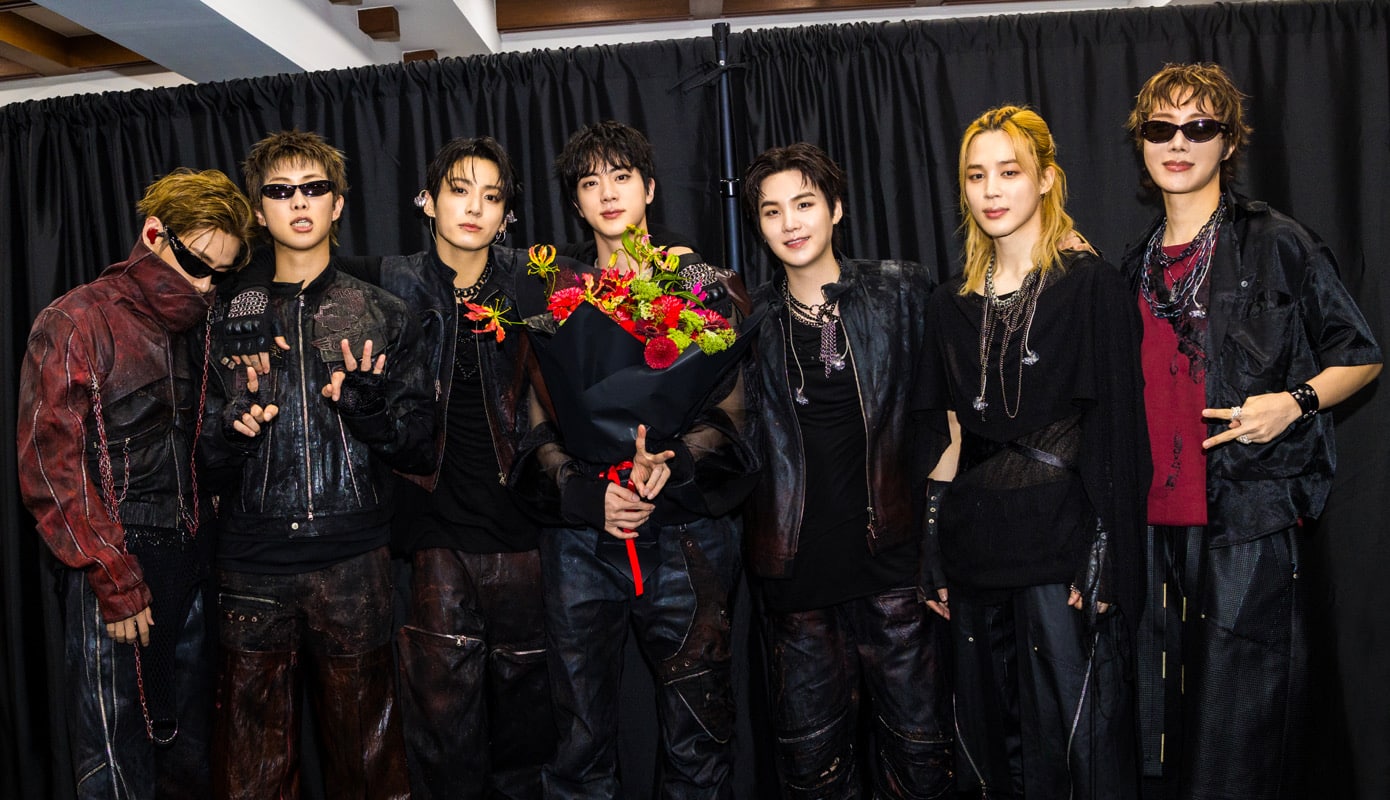 Nagdagdag ang BTS ng ikatlong araw sa ‘Arirang’ show sa PH Nagdagdag ang BTS ng ikatlong araw sa ‘Arirang’ show sa PH