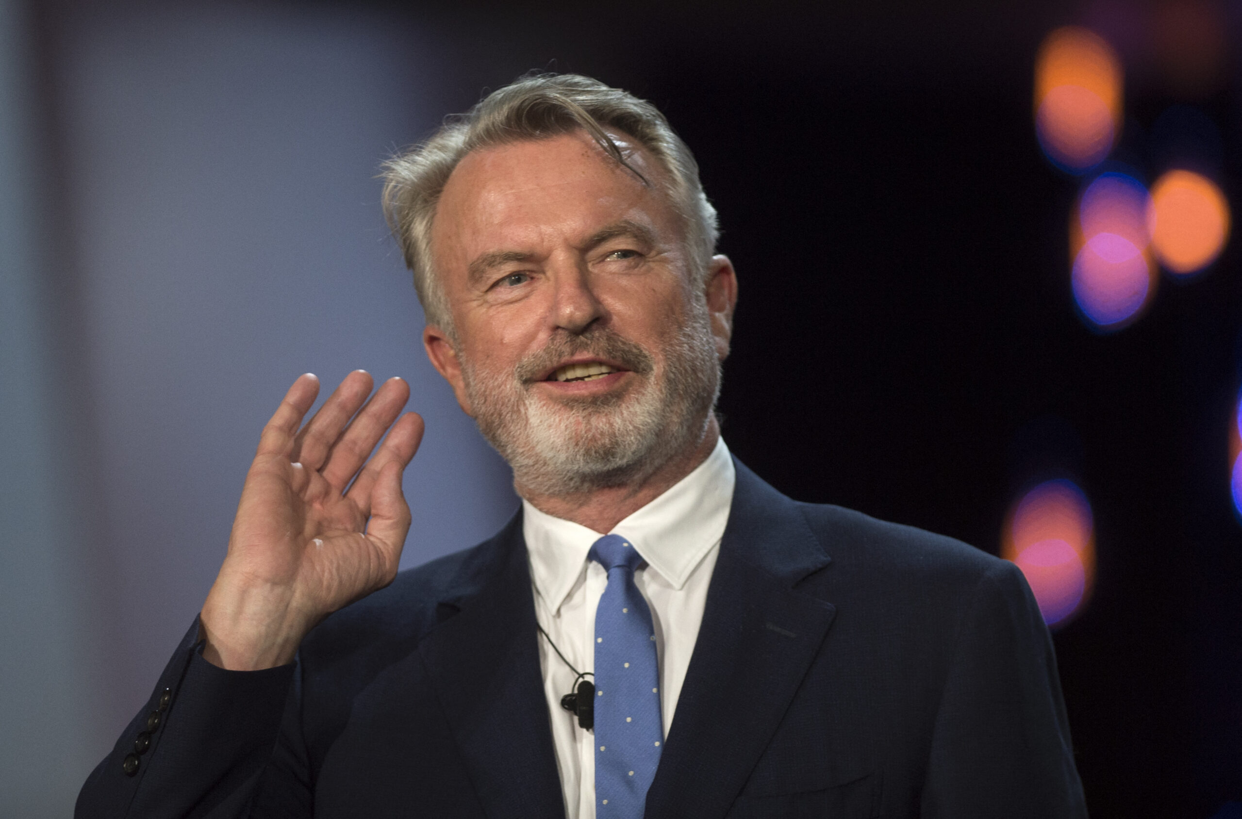 sam-neill-battled-pneumonia-before-death-co-star-says