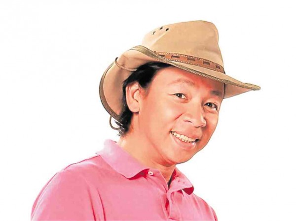 Kuya Kim helps save the environment | Inquirer Entertainment