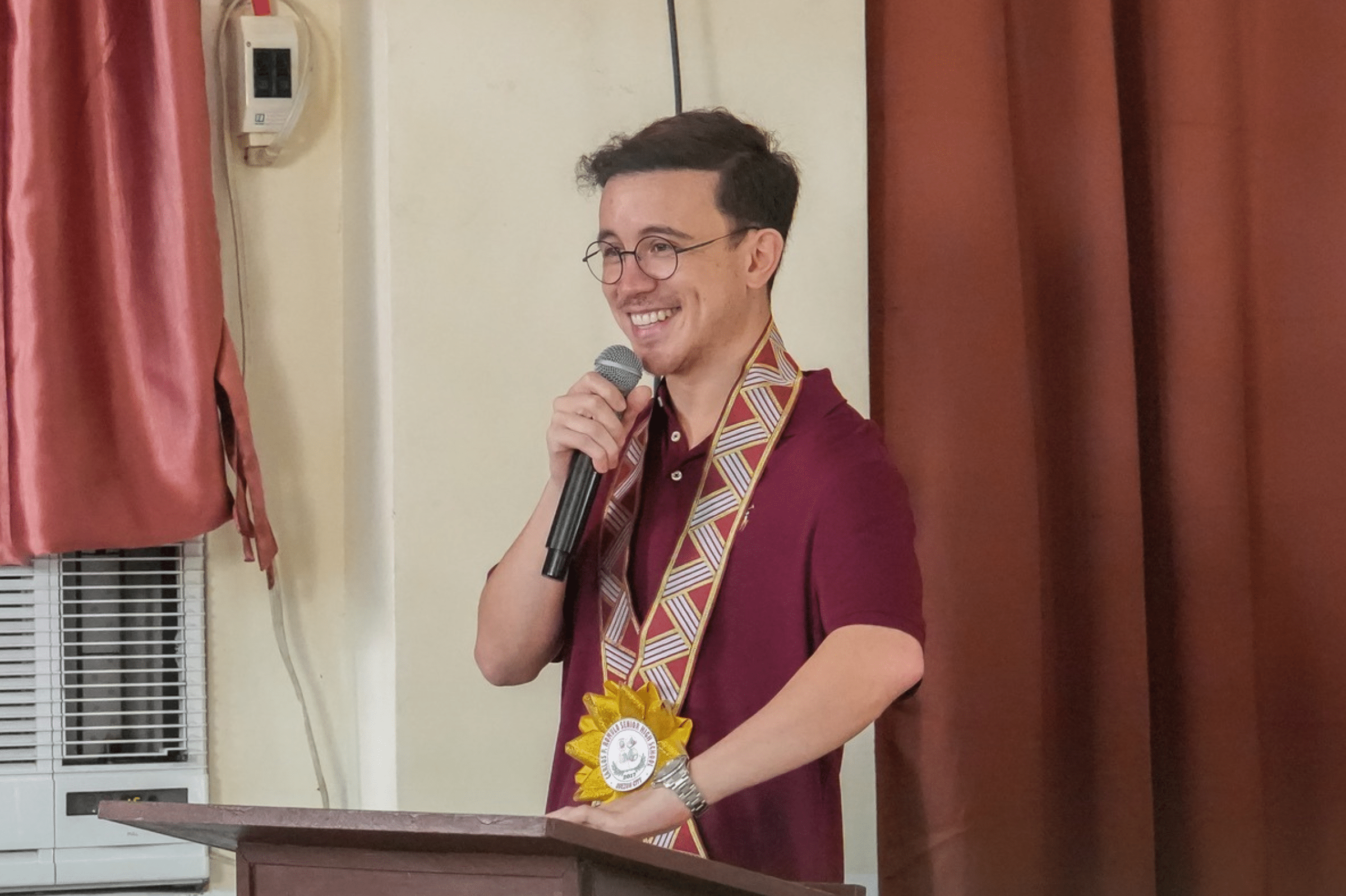 Arjo Atayde denies ‘benefiting from contractor’ after Discayas’ bombshell